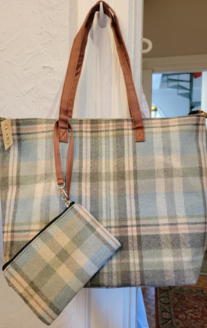 CH Springdale Plaid Tote with Wristlet